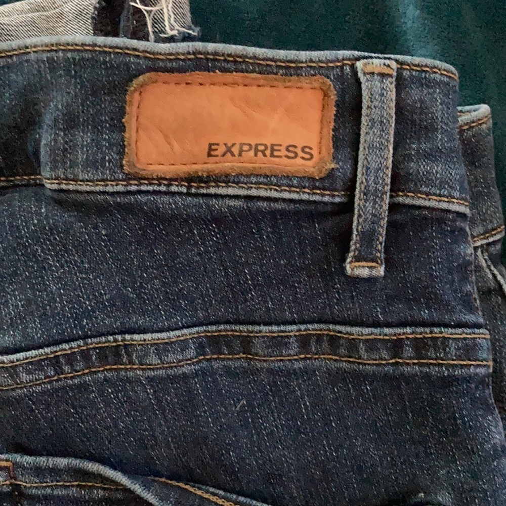Express Cropped Jeans